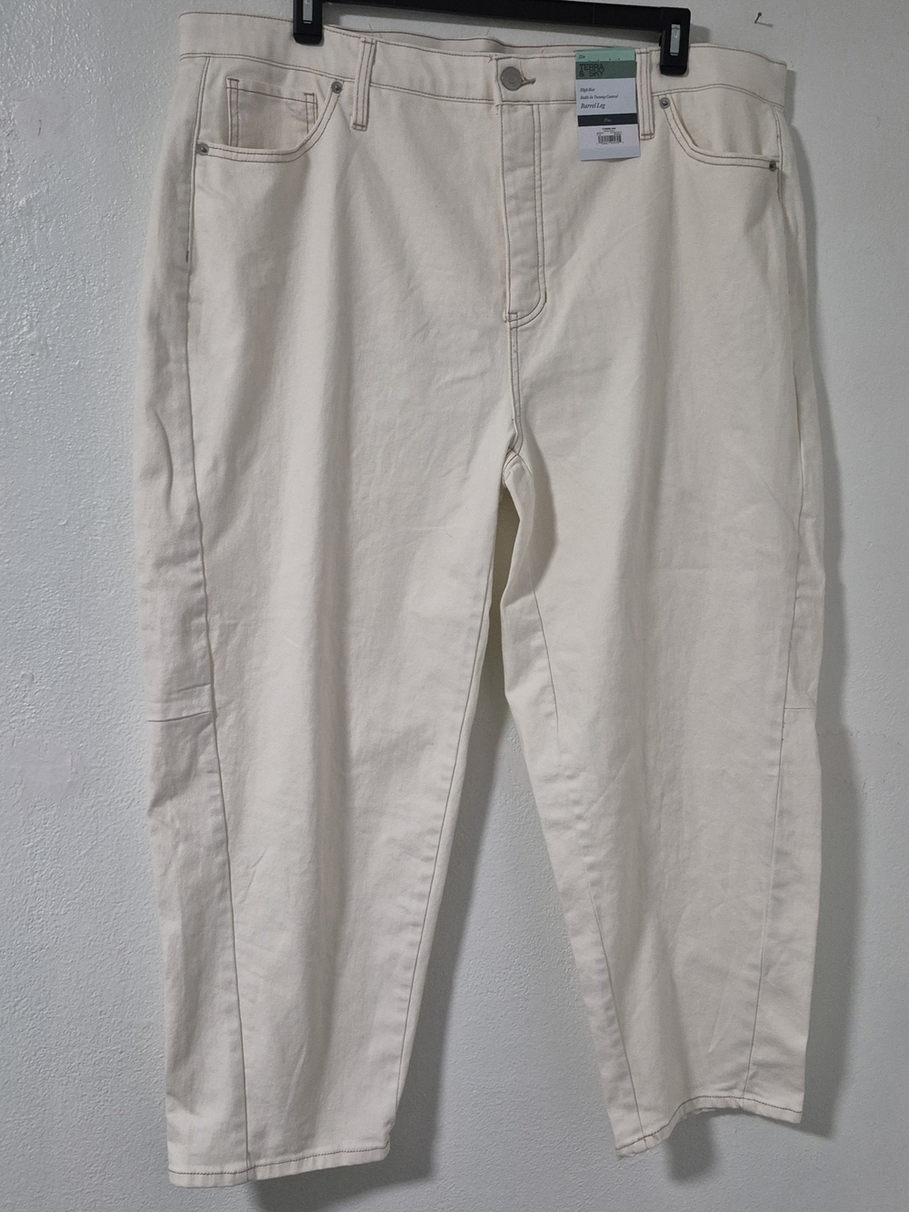 Terra & Sky Women's Barrel-Leg Jeans Plus
